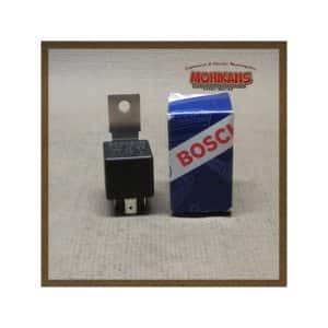 Relé indicador de peligro en salpicadero